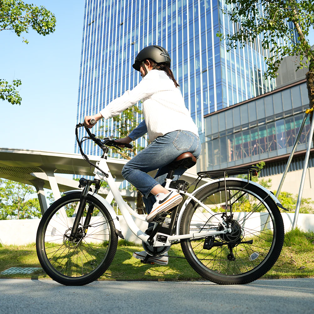 U2 Commuter Step-Thru Electric Bike - Image 3